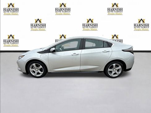 Used 2017 Chevrolet Volt LT FWD image 2