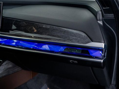 Used 2024 BMW 760i xDrive 760i xDrive image 51