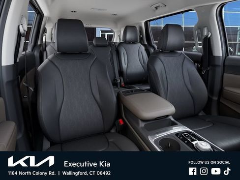 New 2026 Kia Carnival EX FWD image 15