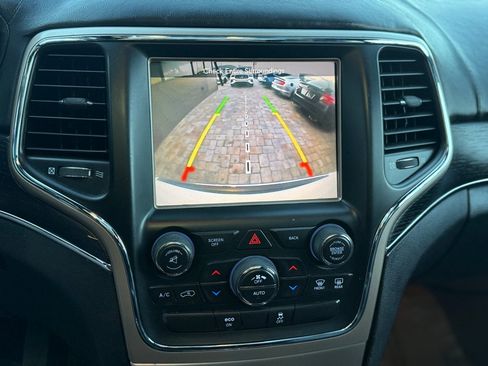 Used 2014 Jeep Grand Cherokee Summit AWD/4WD image 16