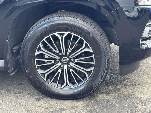 Certified 2025 Nissan Armada SL w/ Captain's Chari Seat Package image 7