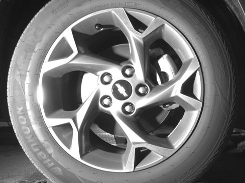 Used 2025 Chevrolet Trax LT FWD image 13