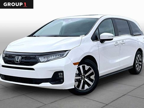 Certified 2026 Honda Odyssey EX-L image 1