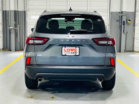 Used 2025 Ford Escape ST-Line image 16