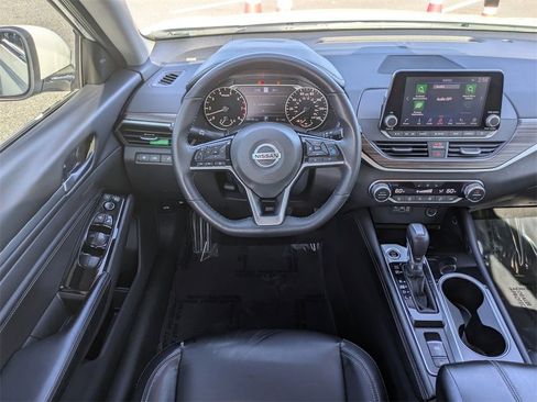 Used 2022 Nissan Altima 2.5 SL FWD image 13