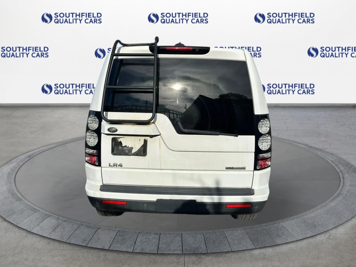 Used 2015 Land Rover LR4 HSE LUX AWD/4WD image 5