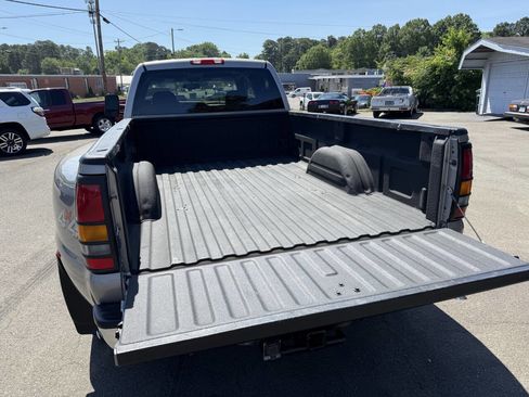 Used 2002 GMC Sierra 3500 4x4 Crew Cab w/ SLT Marketing Option Pkg image 10