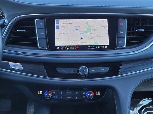 Used 2024 Buick Enclave Premium image 13