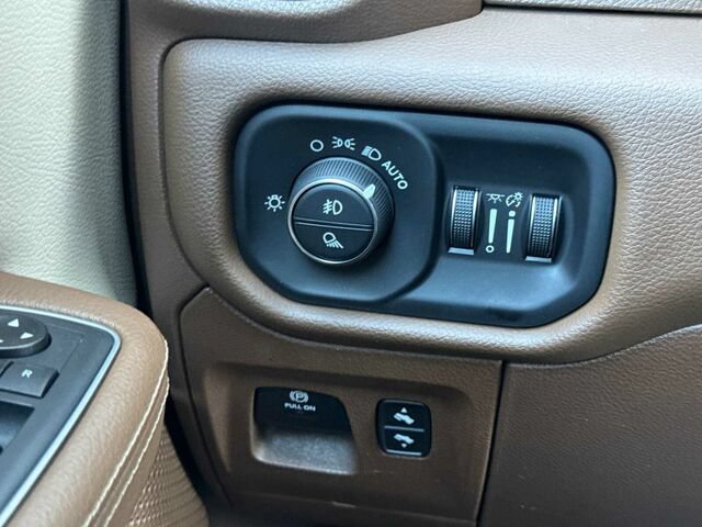 Used 2021 RAM 1500 Laramie RWD image 30