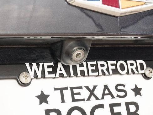 Used 2023 Cadillac XT4 Luxury w/ Cold Weather Package image 32