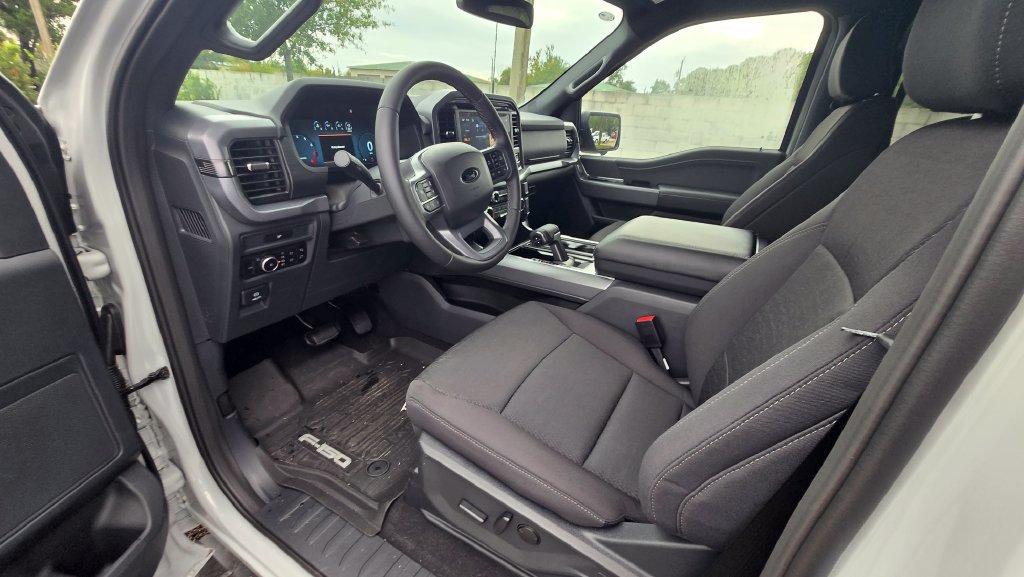 Used 2026 Ford F150 XLT w/ Equipment Group 302A MID AWD/4WD image 15