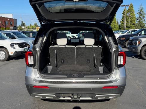 Used 2025 Ford Explorer Active w/ Active Comfort Package AWD/4WD image 22