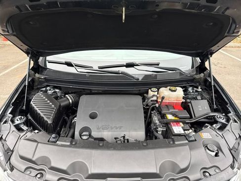 Used 2019 Chevrolet Traverse LT w/ LT Premium Package AWD/4WD image 29