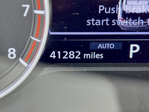Used 2023 Nissan Rogue SV AWD/4WD image 19