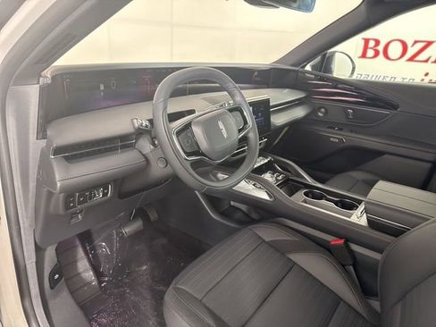 New 2025 Lincoln Nautilus Reserve w/ Jet Appearance Package image 14