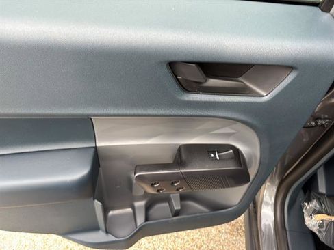 New 2025 Ford Maverick Lariat w/ Black Appearance Package image 16