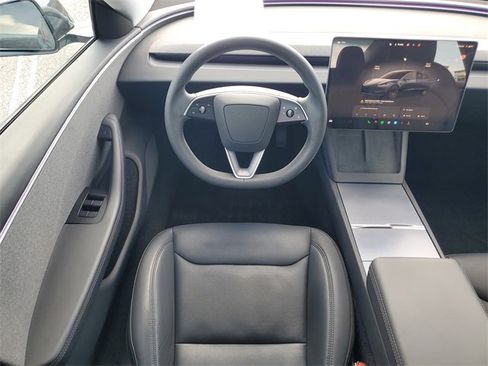 Used 2024 Tesla Model 3 Standard Range image 15