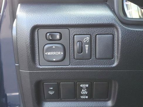 Used 2018 Toyota 4Runner SR5 Premium image 36