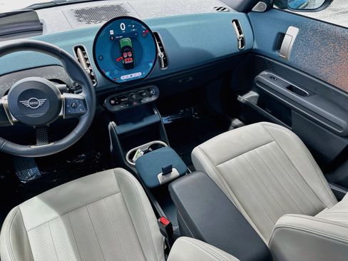 Certified 2025 MINI Cooper Countryman S AWD/4WD image 23