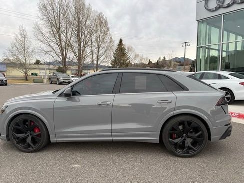 Used 2024 Audi RS Q8 image 3