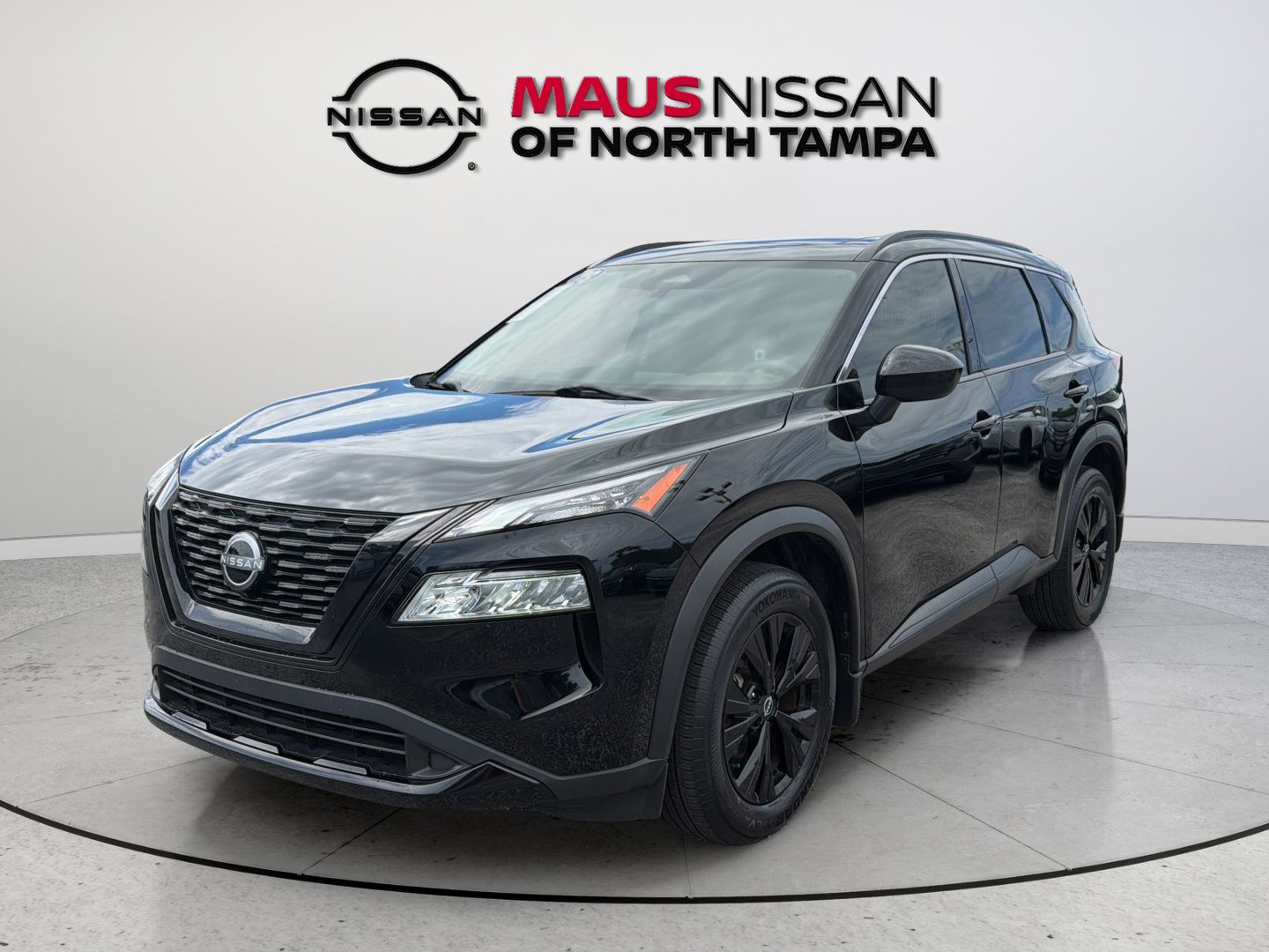 Used 2023 Nissan Rogue SV w/ SV Premium B Package FWD image 4