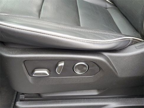 Used 2021 Cadillac Escalade Premium Luxury w/ Driver Assist Tech Package image 26