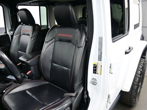 Used 2021 Jeep Wrangler Unlimited Rubicon AWD/4WD image 13