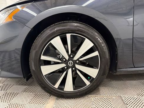 Used 2022 Nissan Altima 2.5 SV image 21