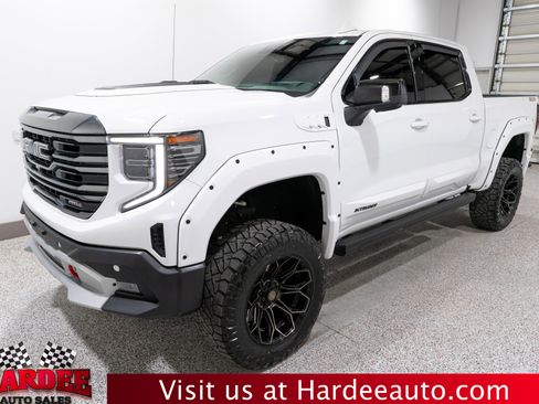 Used 2023 GMC Sierra 1500 AT4 w/ AT4 Premium Package image 2