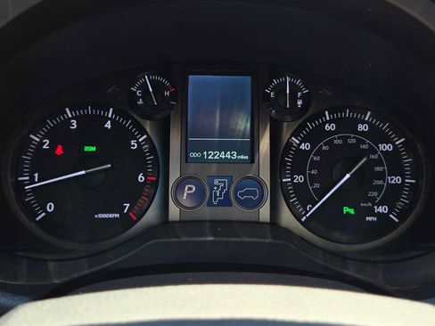 Used 2017 Lexus GX 460 Premium w/ Premium Package AWD/4WD image 31