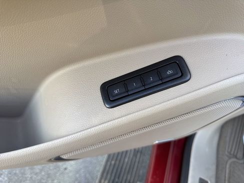 Used 2019 GMC Yukon Denali image 13