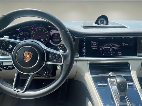Used 2018 Porsche Panamera 4S w/ Premium Package AWD/4WD image 10