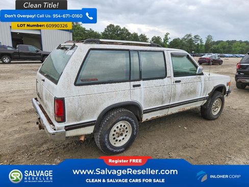 Used 1994 Chevrolet S10 Pickup 4WD 4-Door image 4