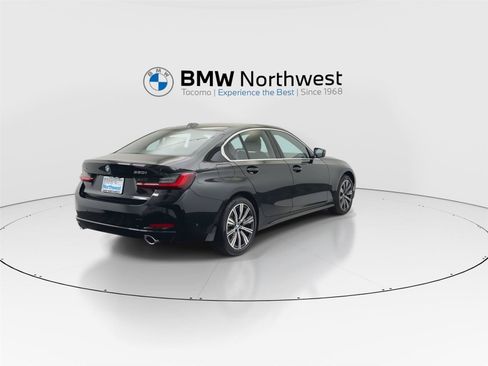 New 2026 BMW 330i xDrive Sedan w/ Convenience Package AWD/4WD image 3