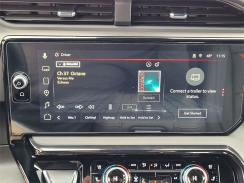 Used 2025 GMC Sierra 2500 AT4 image 24