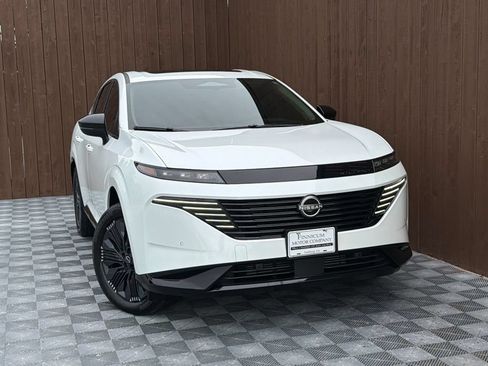 Used 2025 Nissan Murano Platinum w/ Cargo Package AWD/4WD image 13