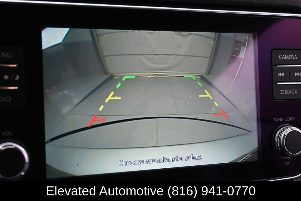 Used 2025 Nissan Leaf S FWD image 10