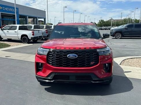 Used 2025 Ford Explorer ST w/ Sun And Sound Package AWD/4WD image 11