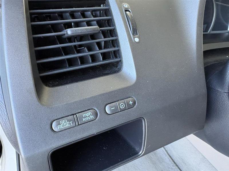 Used 2011 Honda Civic LX image 29