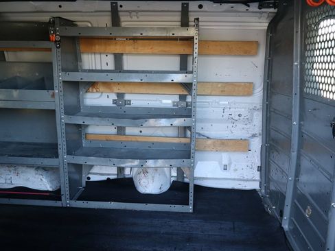 Used 2014 Ford E-250 and Econoline 250 w/ Power Group RWD image 18