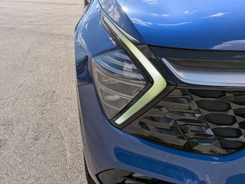 Certified 2023 Kia Sportage SX image 10