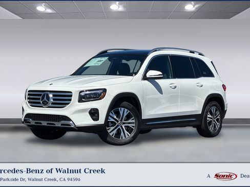 Used 2026 Mercedes-Benz GLB 250 image 1