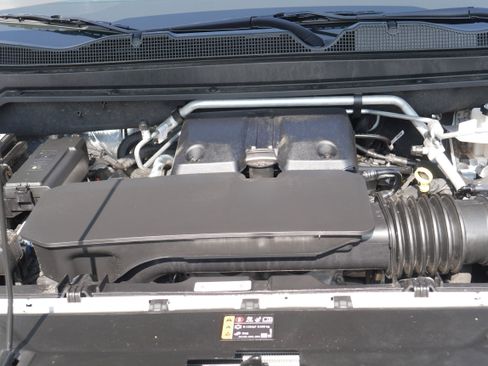 Used 2025 GMC Canyon AT4 w/ Nightfall Edition AWD/4WD image 12