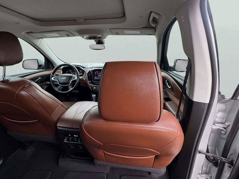 Used 2020 Chevrolet Traverse High Country AWD/4WD image 35