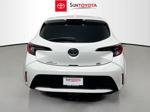 Used 2023 Toyota Corolla SE FWD image 5
