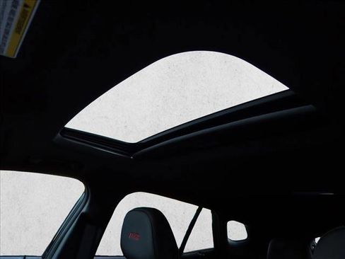 New 2026 Chevrolet Trax RS w/ Sunroof Package image 14