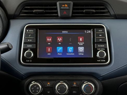 Used 2025 Nissan Versa SV FWD image 19