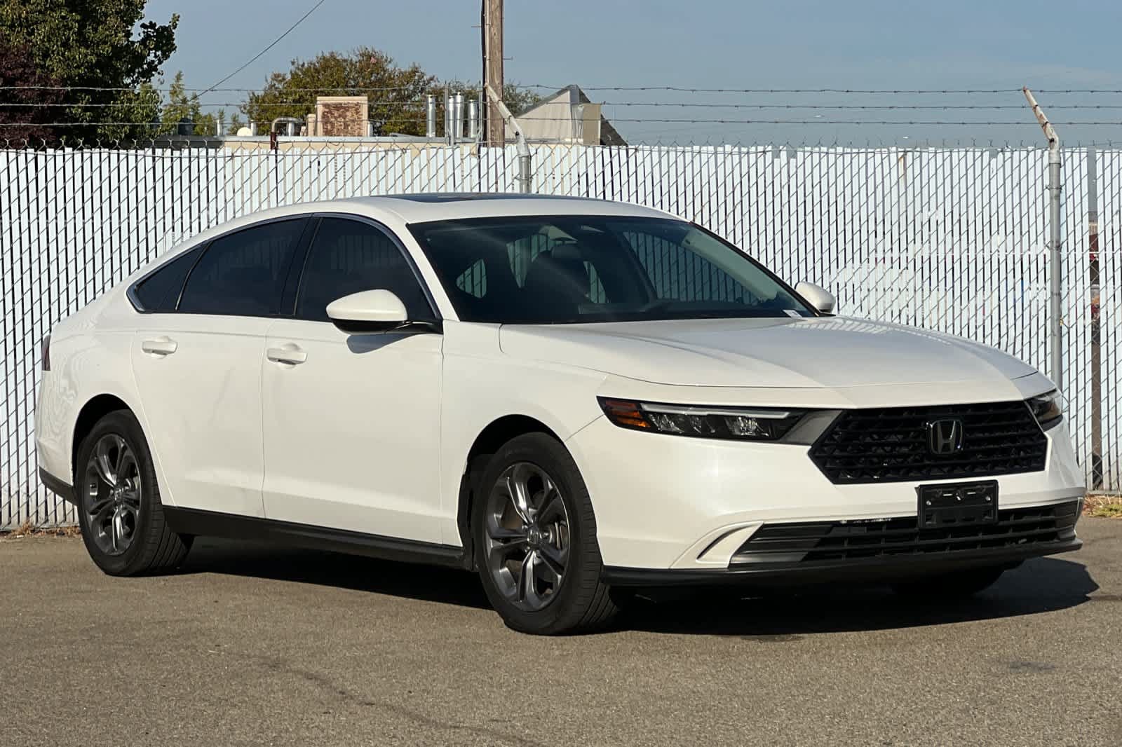 Used 2023 Honda Accord EX image 7