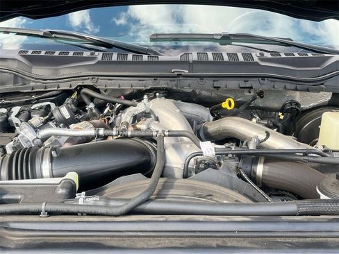 Used 2022 Ford F250 Lariat w/ Tremor Off-Road Package image 30