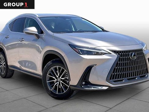 Used 2024 Lexus NX 250 FWD w/ Towing Package (2000 Lbs) image 3